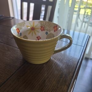 Starbucks 2007 Green ribbed starburst mug 12 oz🐣